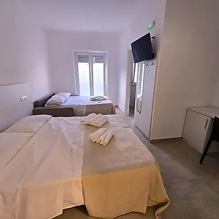 Miva 3*